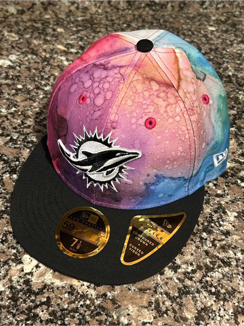 Miami Dolphins 59Fifty New Era Crucial Catch Hat Size 7 1/8 Tie Dye NFL NEW